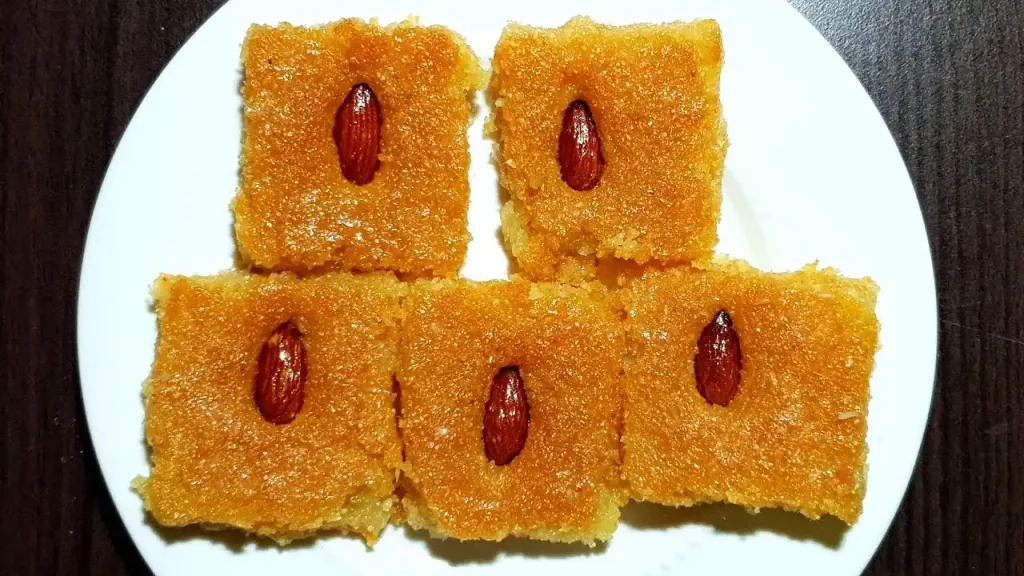 طريقة عمل البسبوسة بالسميد وجوز الهند