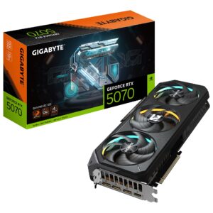 بطاقة رسومات جيفورس RTX 5070 للألعاب من جيجابايت OC 12G - GDDR7، 192 بت، منفذ PCI-E 5.0، 2625 ميجاهرتز، 3 منافذ عرض DP 2.1...
